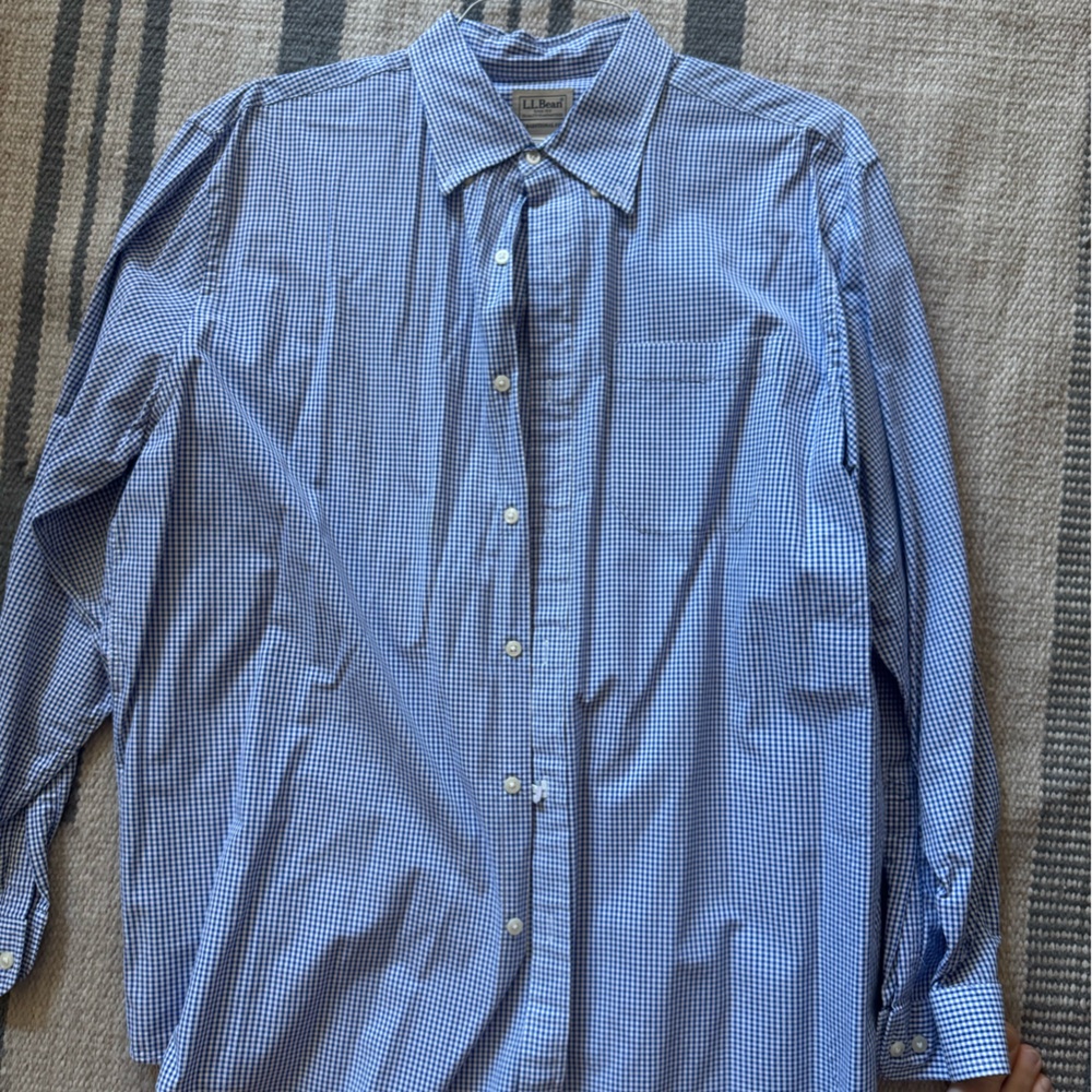 Large Men's Blue Checkered Shirt